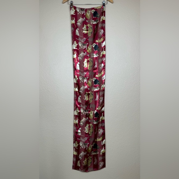 Cat Lover Scarf. No brand. Burgandy color with various cats throughout. One size - Picture 6 of 9